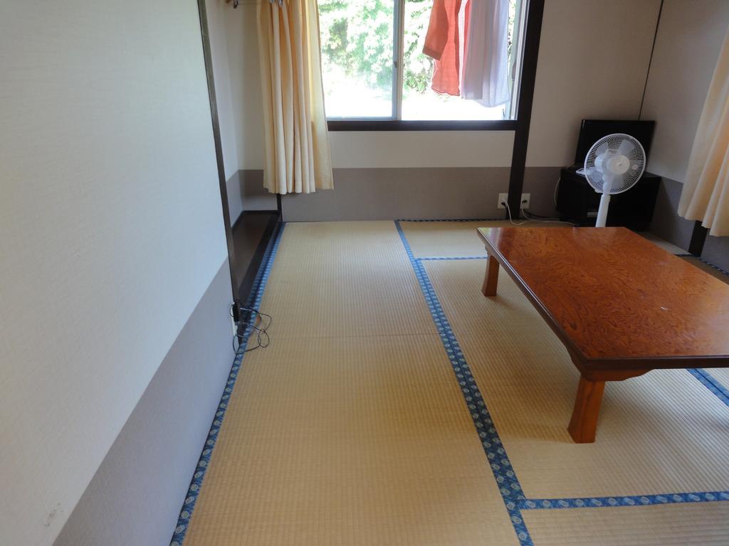 Kuroemuso Hotell Katsuura  Exteriör bild